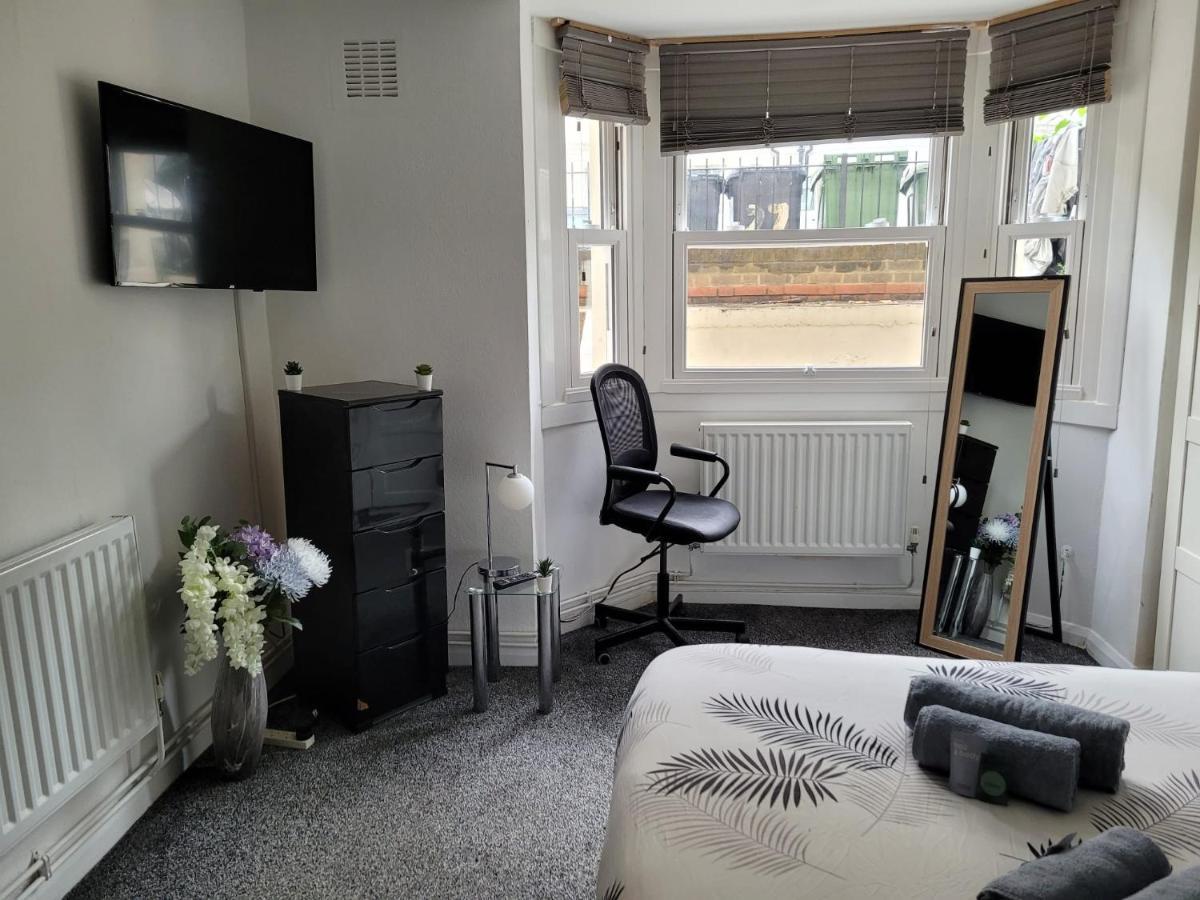 Апартаменты 2 Bed Flat In Lambeth Лондон Экстерьер фото
