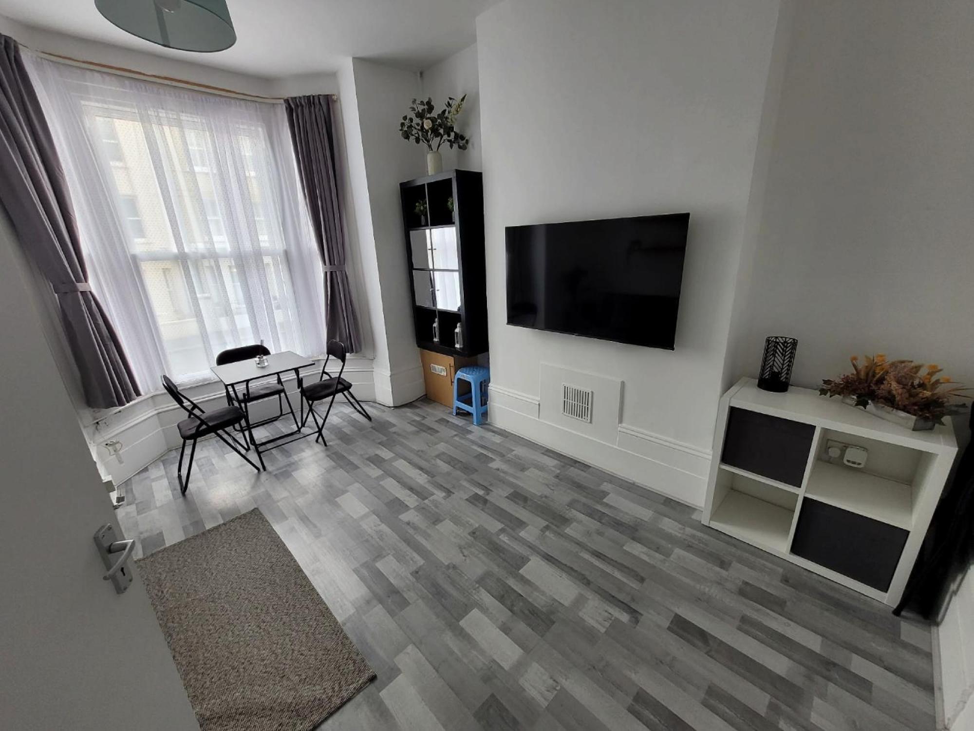 Апартаменты 2 Bed Flat In Lambeth Лондон Экстерьер фото