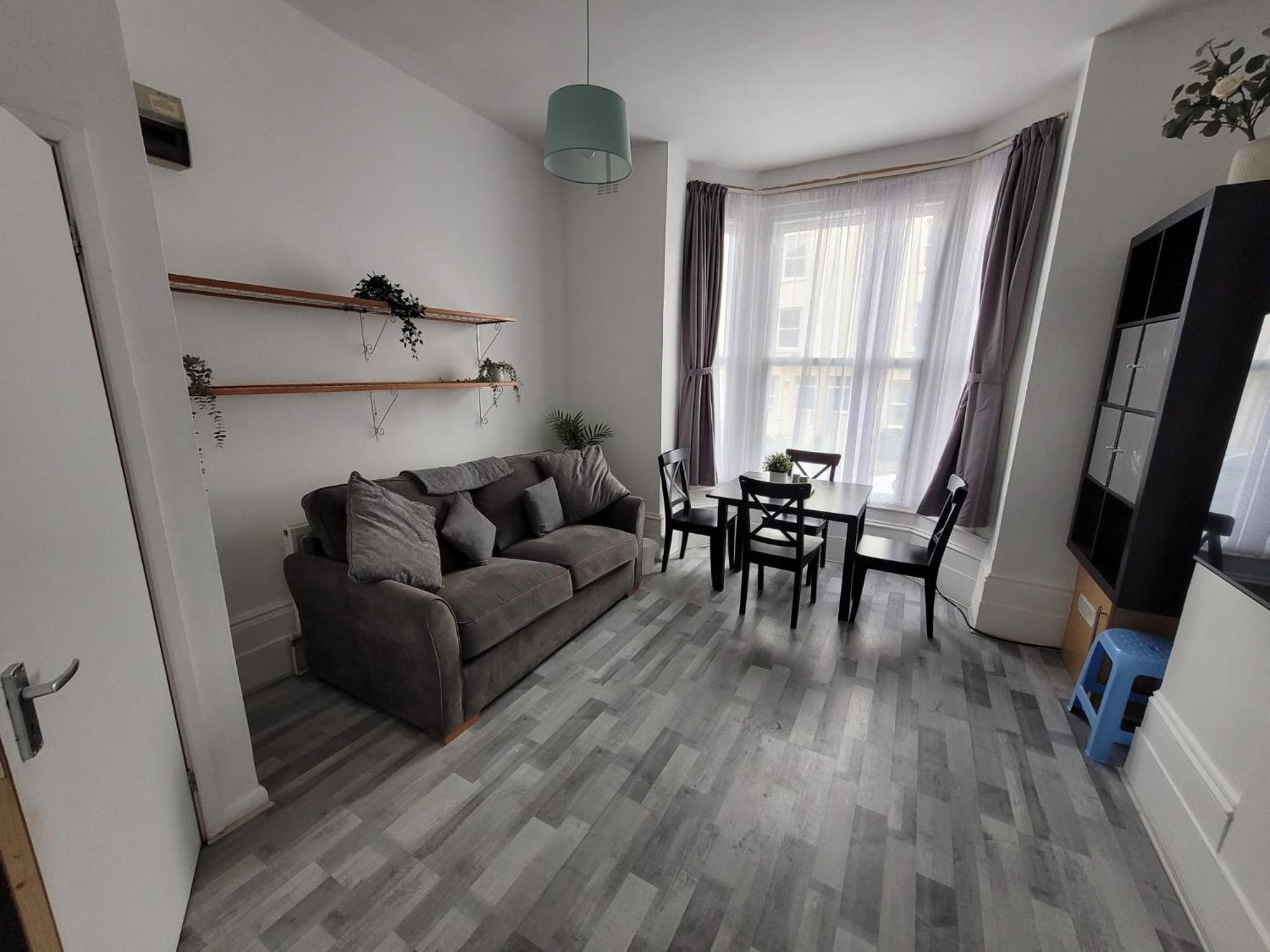 Апартаменты 2 Bed Flat In Lambeth Лондон Экстерьер фото